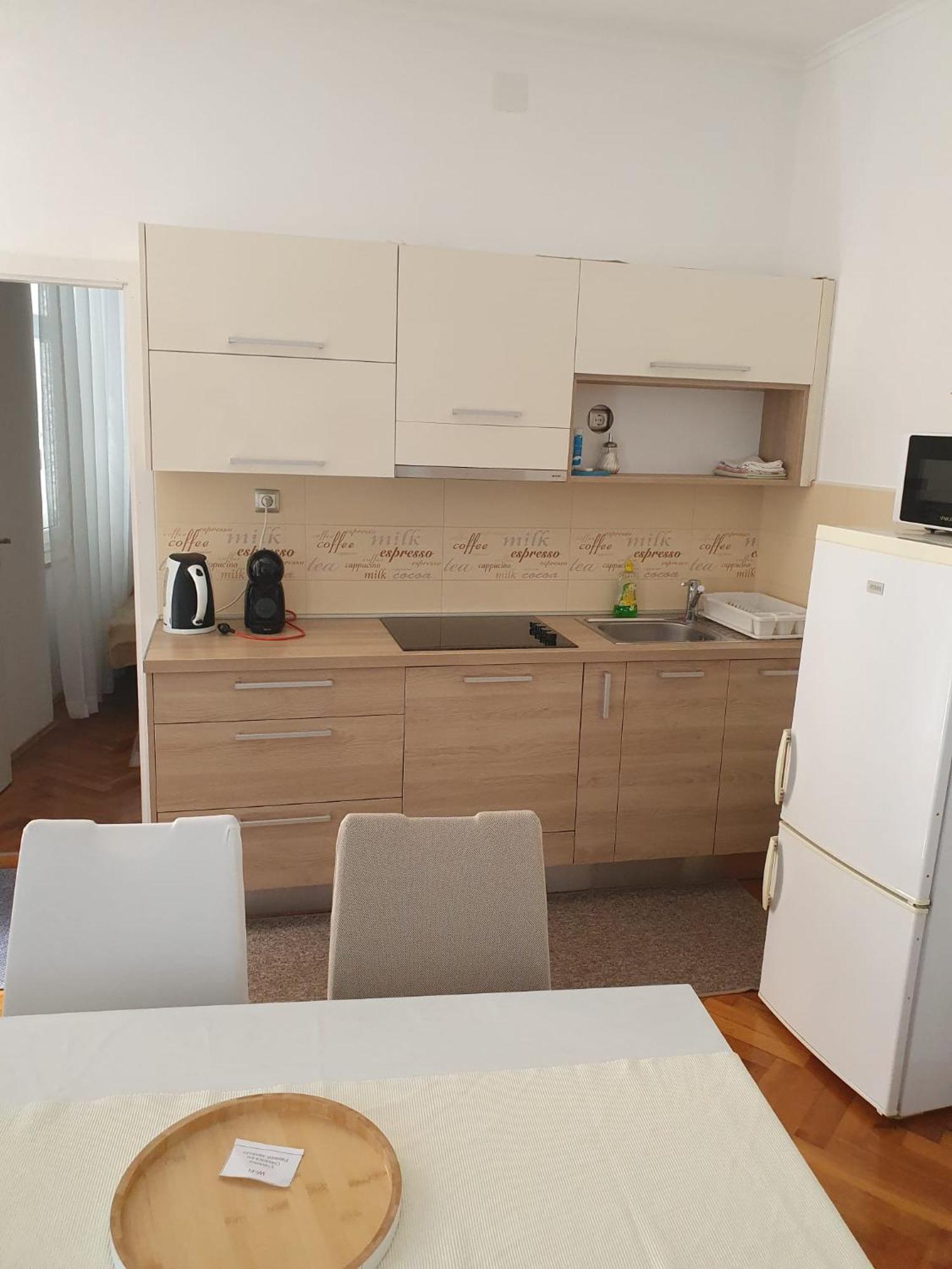 Apartment Sandra 2+2 *** ซริกเวนิซา ภายนอก รูปภาพ