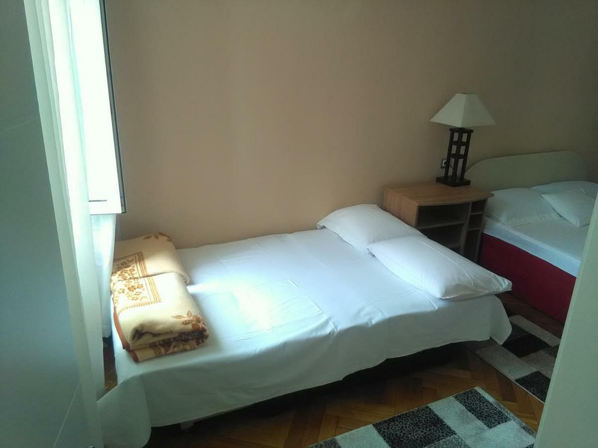 Apartment Sandra 2+2 *** ซริกเวนิซา ภายนอก รูปภาพ