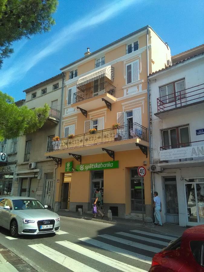 Apartment Sandra 2+2 *** ซริกเวนิซา ภายนอก รูปภาพ