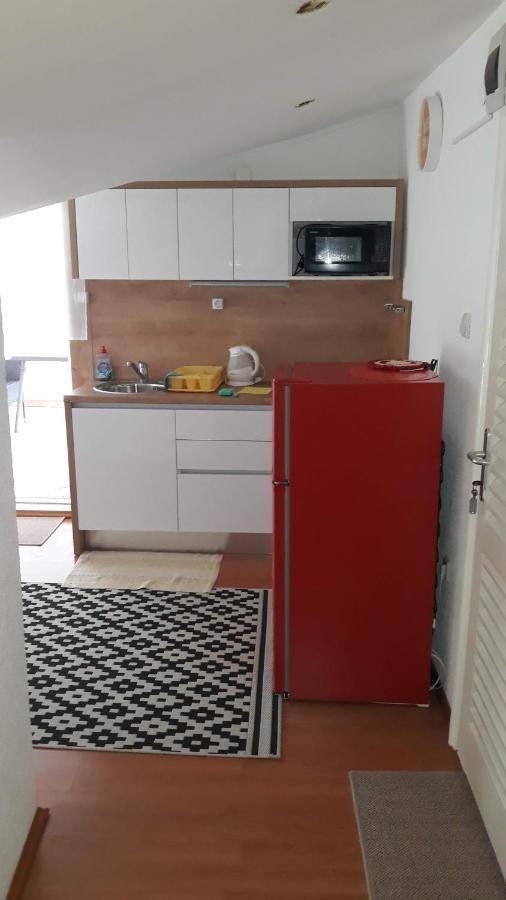 Apartment Sandra 2+2 *** ซริกเวนิซา ภายนอก รูปภาพ